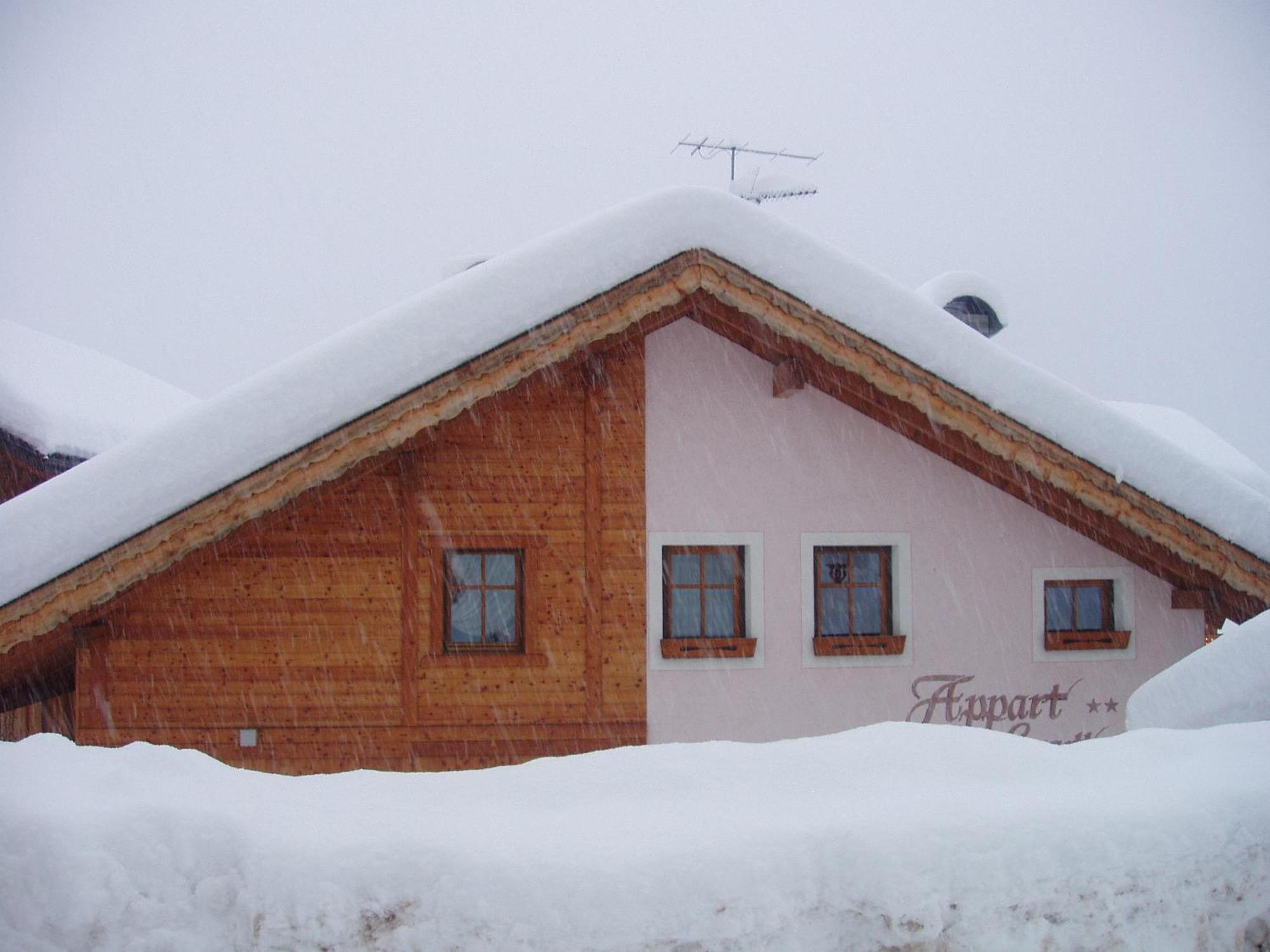 Appartamenti Loretta La Villa  Exterior foto